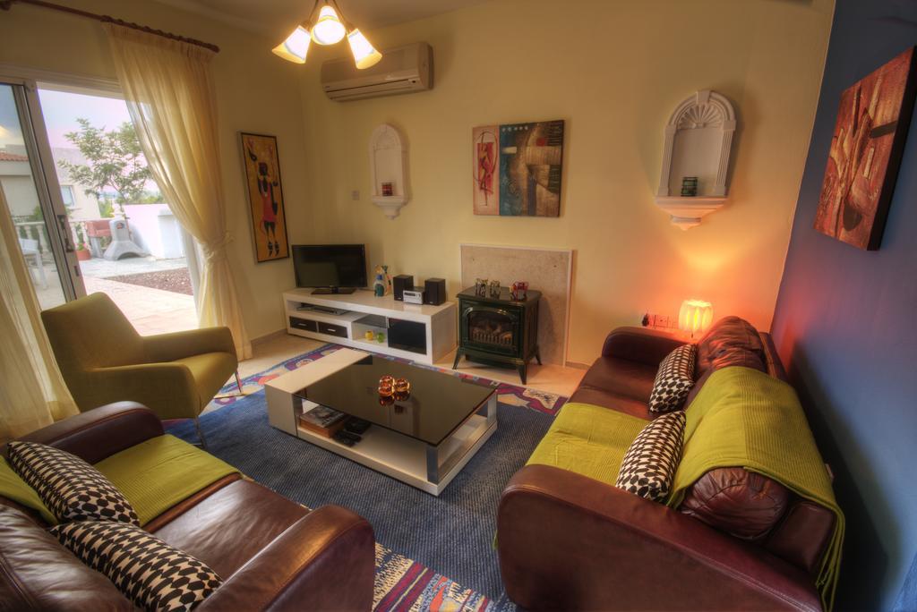 Villa Athina Пафос Стая снимка